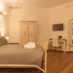Donna Margherita Rome Suite&Rooms
